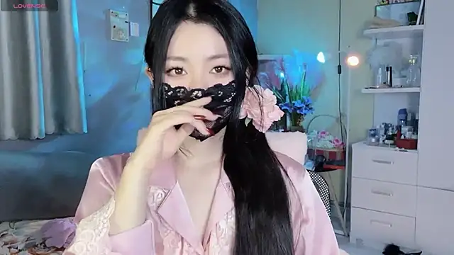 Snapshot of MI_KA22 chatting on 14, 3, 2025 MI KA22 online show from 14, 3, 2025