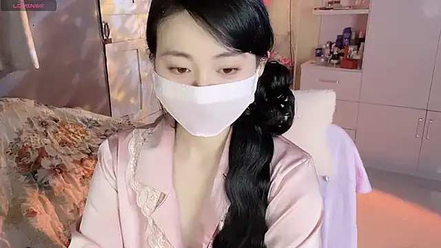 Snapshot of MI_KA22 chatting on 17, 3, 2025 MI KA22 online show from 17, 3, 2025