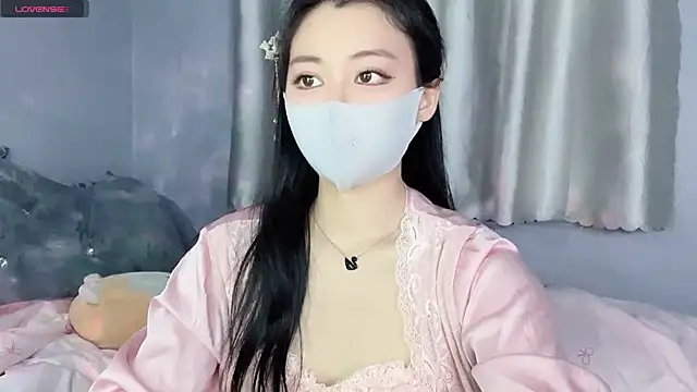 Snapshot of MI_KA22 chatting on 14, 10, 2025 MI KA22 online show from 14, 10, 2025