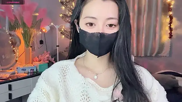 Snapshot of MI_KA22 chatting on 16, 11, 2025 MI KA22 online show from 16, 11, 2025