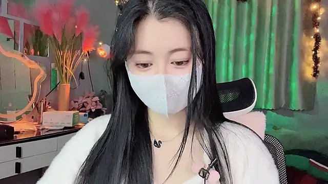 Snapshot of MI_KA22 chatting on 21, 11, 2025 MI KA22 online show from 21, 11, 2025