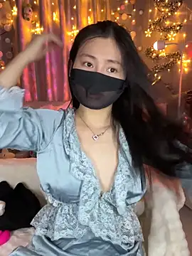 Snapshot of MI_KA22 chatting on 14, 12, 2025 MI KA22 online show from 14, 12, 2025