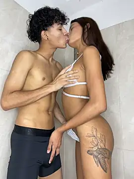 Snapshot of the_crazysex chatting on 17, 11, 2025 the crazysex online show from 17, 11, 2025