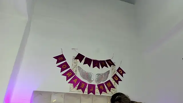 Lola Blondie online show from 16, 12, 2025