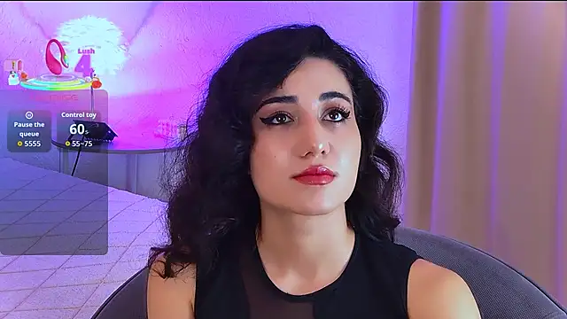 Maya Rogerss online show from 5, 10, 2025