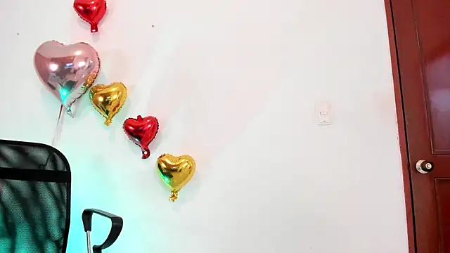 Coral w10 online show from 12, 3, 2025