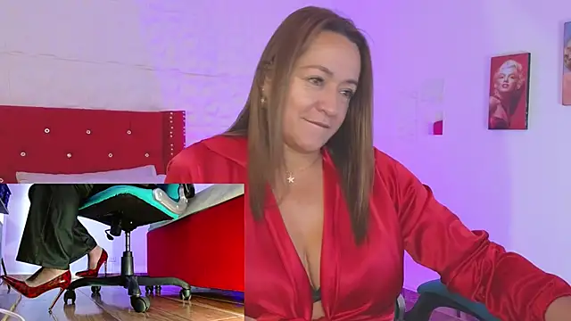 Snapshot of weet_Evans___ chatting on 1, 10, 2025 weet Evans online show from 1, 10, 2025