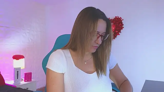 weet Evans    online show from 10, 2, 2026