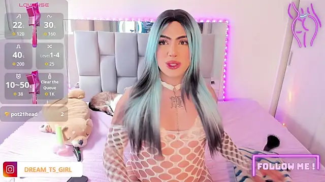 Snapshot of Sophie_whitexxx chatting on 10, 9, 2025 Sophie whitexxx online show from 10, 9, 2025