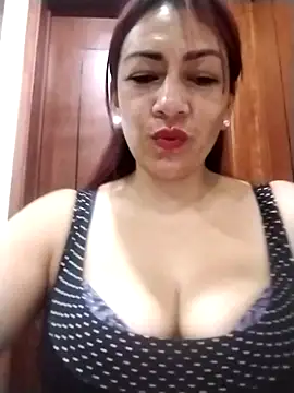 Snapshot of Carlasm- chatting on 8, 11, 2025 Carlasm- online show from 8, 11, 2025