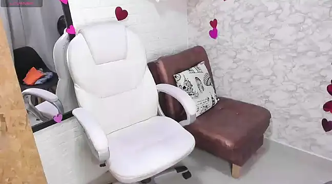 goldilockss15 online show from 8, 3, 2025