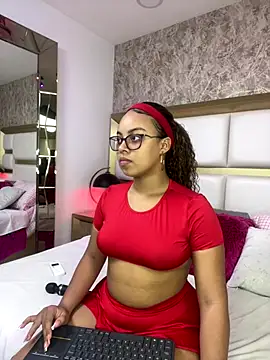 Snapshot of AlesiaCooper chatting on 2, 10, 2025 AlesiaCooper online show from 2, 10, 2025