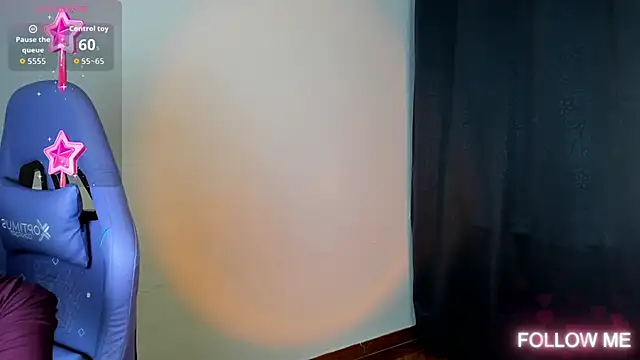 emma cute7 online show from 10, 9, 2025