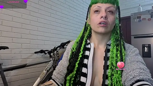 freyaa sorcerees online show from 14, 9, 2025