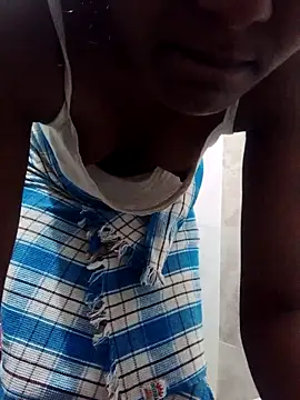 Snapshot of naughtyreva chatting on 9, 3, 2025 naughtyreva online show from 9, 3, 2025