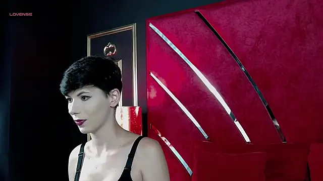 Roxxy Rouge online show from 13, 9, 2025