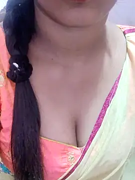 Snapshot of Indian_kannada_girl1 chatting on 28, 10, 2025 Indian kannada girl1 online show from 28, 10, 2025