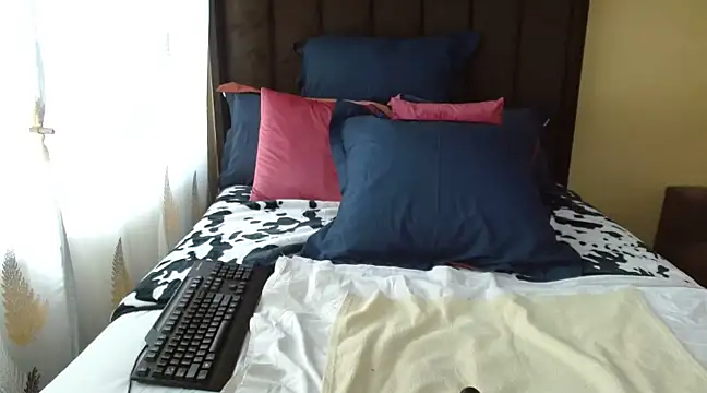 Snapshot of SexyShybarbie chatting on 15, 3, 2025 SexyShybarbie online show from 15, 3, 2025