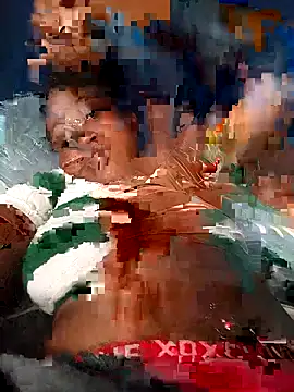 Snapshot of SexyShybarbie chatting on 23, 10, 2025 SexyShybarbie online show from 23, 10, 2025