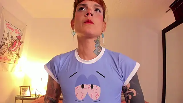 Snapshot of Alessamoth chatting on 28, 10, 2025 Alessamoth online show from 28, 10, 2025