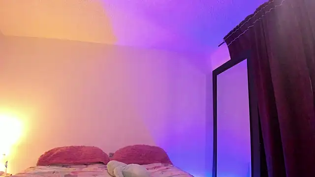 Snapshot of Alessamoth chatting on 26, 11, 2025 Alessamoth online show from 26, 11, 2025