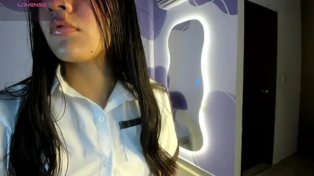 auroracute02 online show from 18, 9, 2025