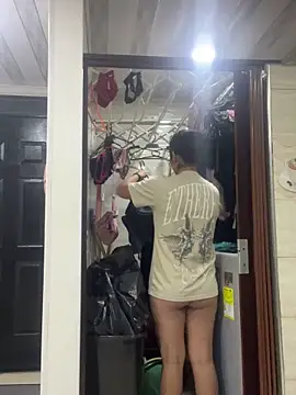 Snapshot of Nathaly_12 chatting on 12, 11, 2025 Nathaly 12 online show from 12, 11, 2025