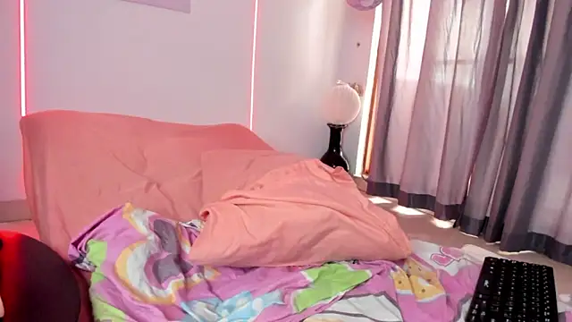 Snapshot of sweet_cinamon chatting on 24, 10, 2025 sweet cinamon online show from 24, 10, 2025