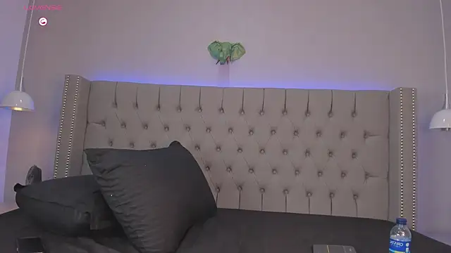 Emiliana Rios online show from 20, 3, 2025