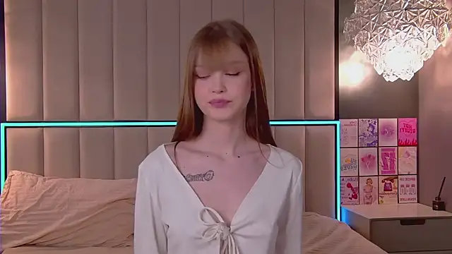 BellaSecrett online show from 13, 3, 2025