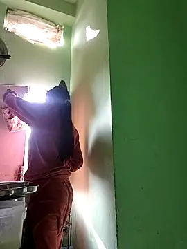 Hotty-Nidhi online show from 20, 12, 2025