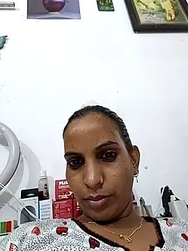 Hotty-Nidhi online show from 9, 7, 2026