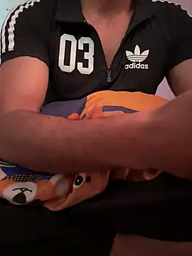 Snapshot of HARSHHU01 chatting on 15, 3, 2025 HARSHHU01 online show from 15, 3, 2025