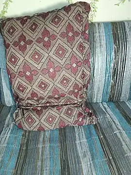 Snapshot of HARSHHU01 chatting on 12, 10, 2025 HARSHHU01 online show from 12, 10, 2025