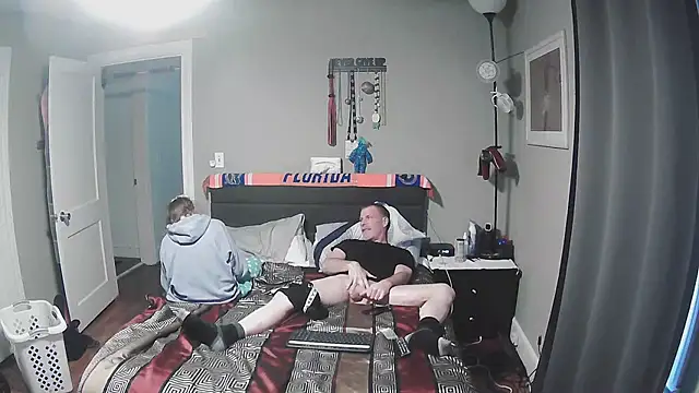 Snapshot of alickandstick chatting on 12, 2, 2026 alickandstick online show from 12, 2, 2026