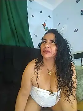 AlexaNovoa  online show from 5, 6, 2026