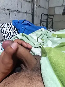 Snapshot of Renemera1997 chatting on 12, 9, 2025 Renemera1997 online show from 12, 9, 2025