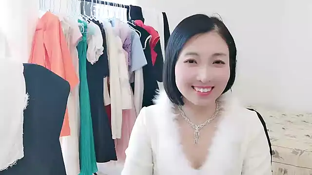 Rachel-6600 online show from 4, 12, 2025