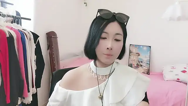 Rachel-6600 online show from 21, 5, 2026