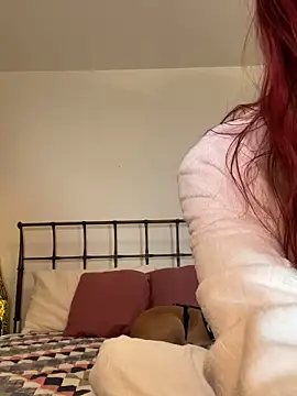 SusieandLacey online show from 5, 11, 2025