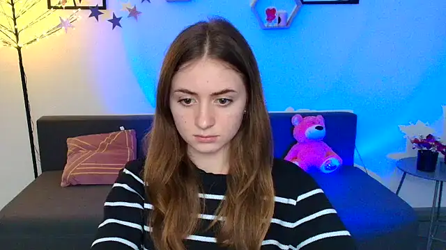 Snapshot of LilyHaart chatting on 11, 3, 2025 LilyHaart online show from 11, 3, 2025