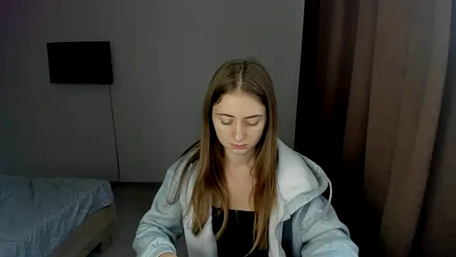 Snapshot of LilyHaart chatting on 4, 10, 2025 LilyHaart online show from 4, 10, 2025