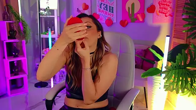 SarahAlluring online show from 22, 3, 2026