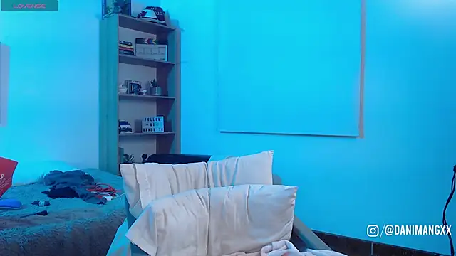 Snapshot of Soy_mangx chatting on 10, 10, 2025 Soy mangx online show from 10, 10, 2025