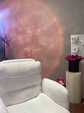 Baby-youyou online show from 18, 3, 2025