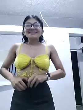 Snapshot of Guadalupe_Lopez chatting on 18, 10, 2025 Guadalupe Lopez online show from 18, 10, 2025