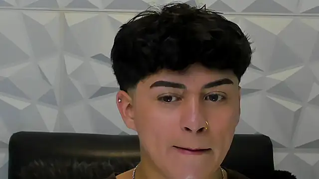 Snapshot of Sam_Daves chatting on 21, 11, 2025 Sam Daves online show from 21, 11, 2025