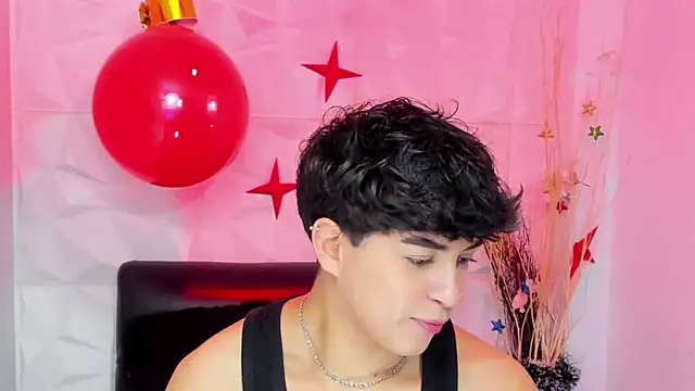 Snapshot of Sam_Daves chatting on 22, 12, 2025 Sam Daves online show from 22, 12, 2025