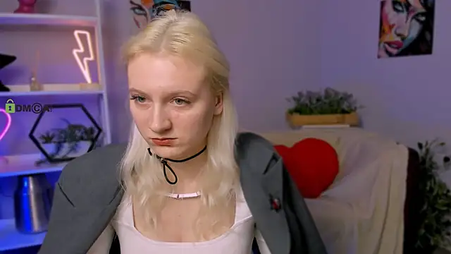 madam uliis online show from 18, 3, 2025