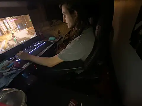 Snapshot of twink69Finger chatting on 3, 11, 2025 twink69Finger online show from 3, 11, 2025